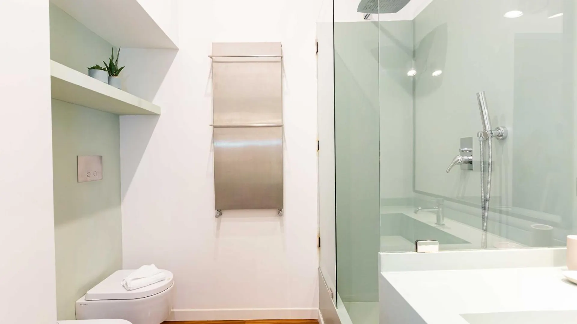 Luxury House Lungaretta - Zeno 50 Apartment Rome Italy