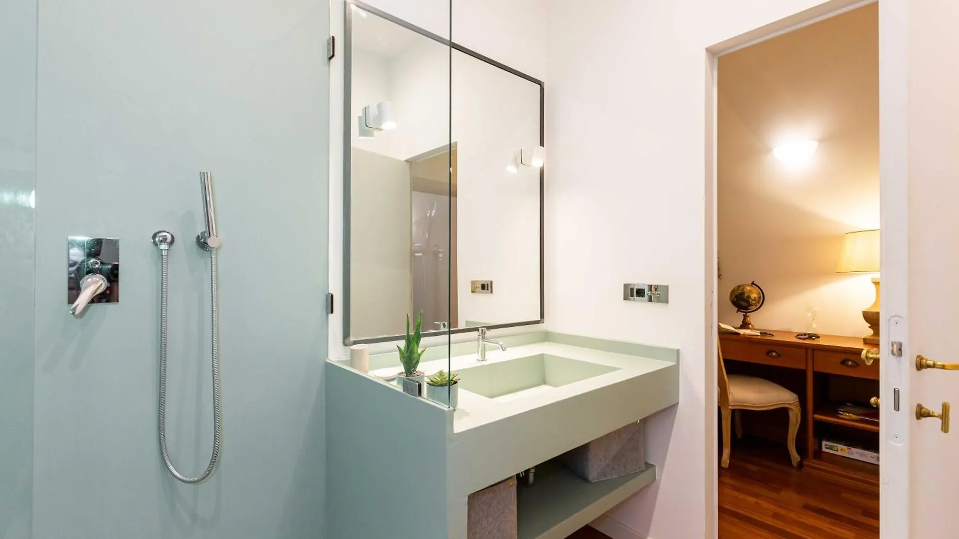 Luxury House Lungaretta - Zeno 50 Apartment Rome