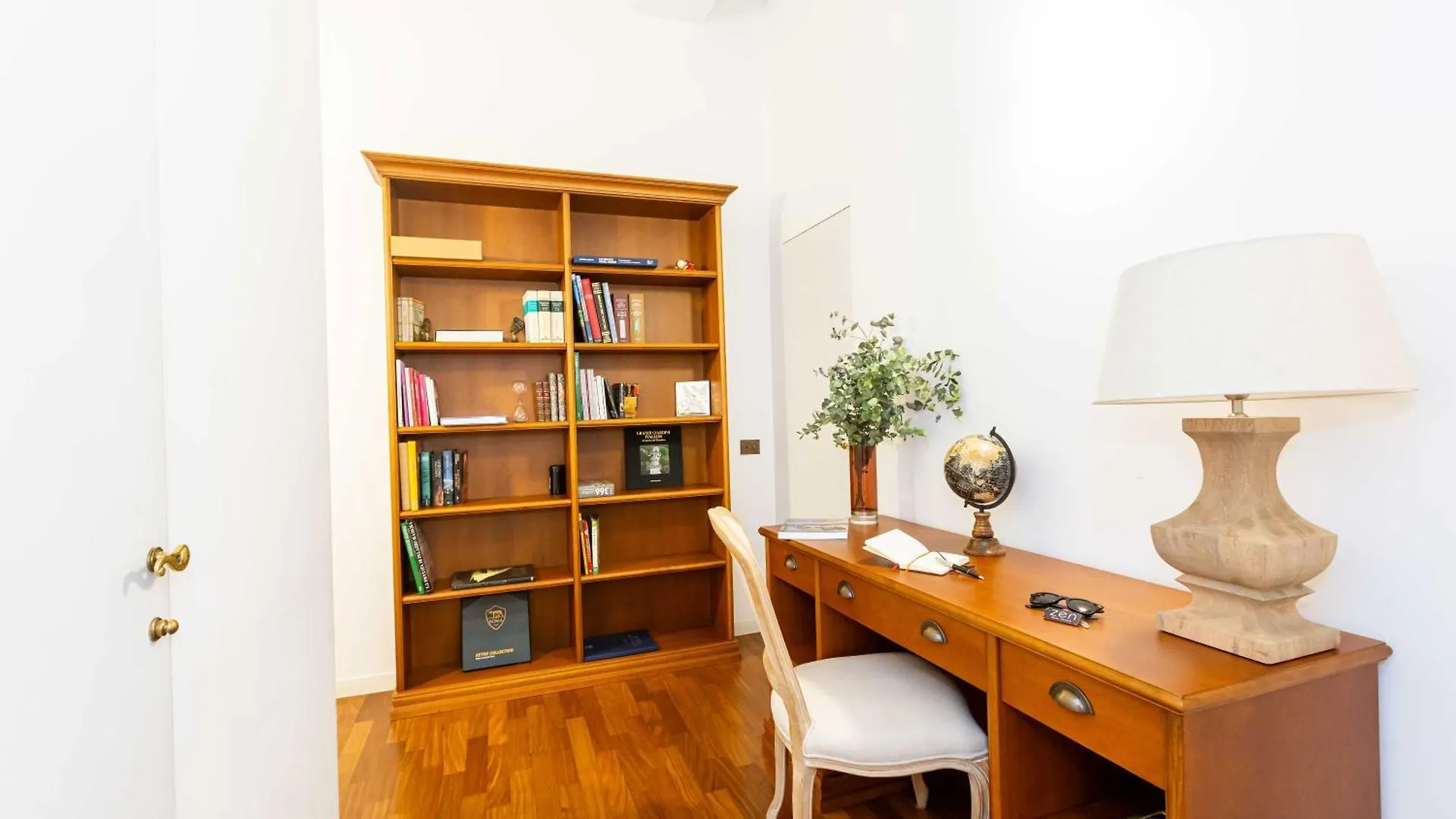 Luxury House Lungaretta - Zeno 50 Apartment Rome